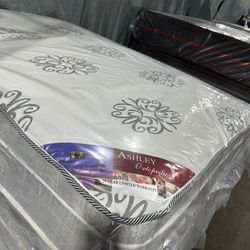 🔥King Pillow Top Mattress 🔥