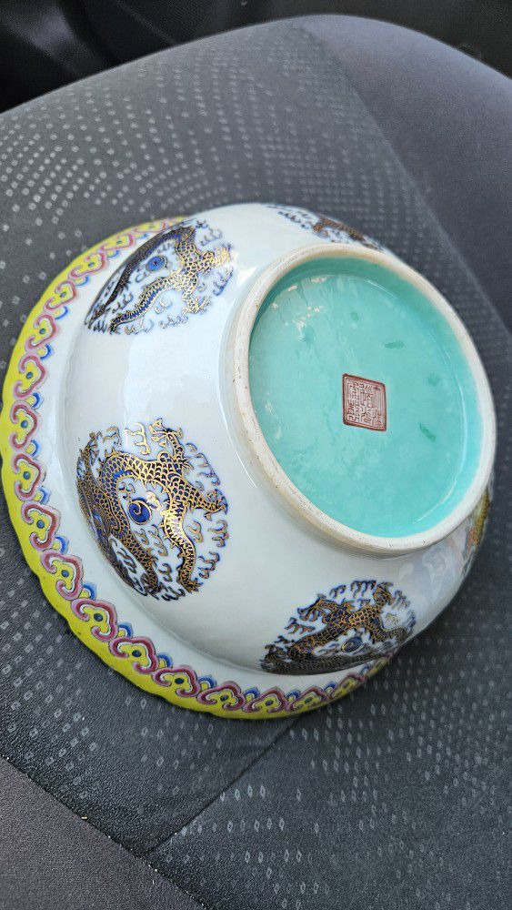 Chinese dragon bowls with signature?