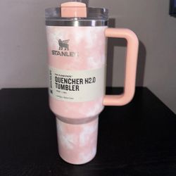 Stanley Adventure Quencher H2.0 Tumbler 40 oz Peach Tie Dye Cup NEW