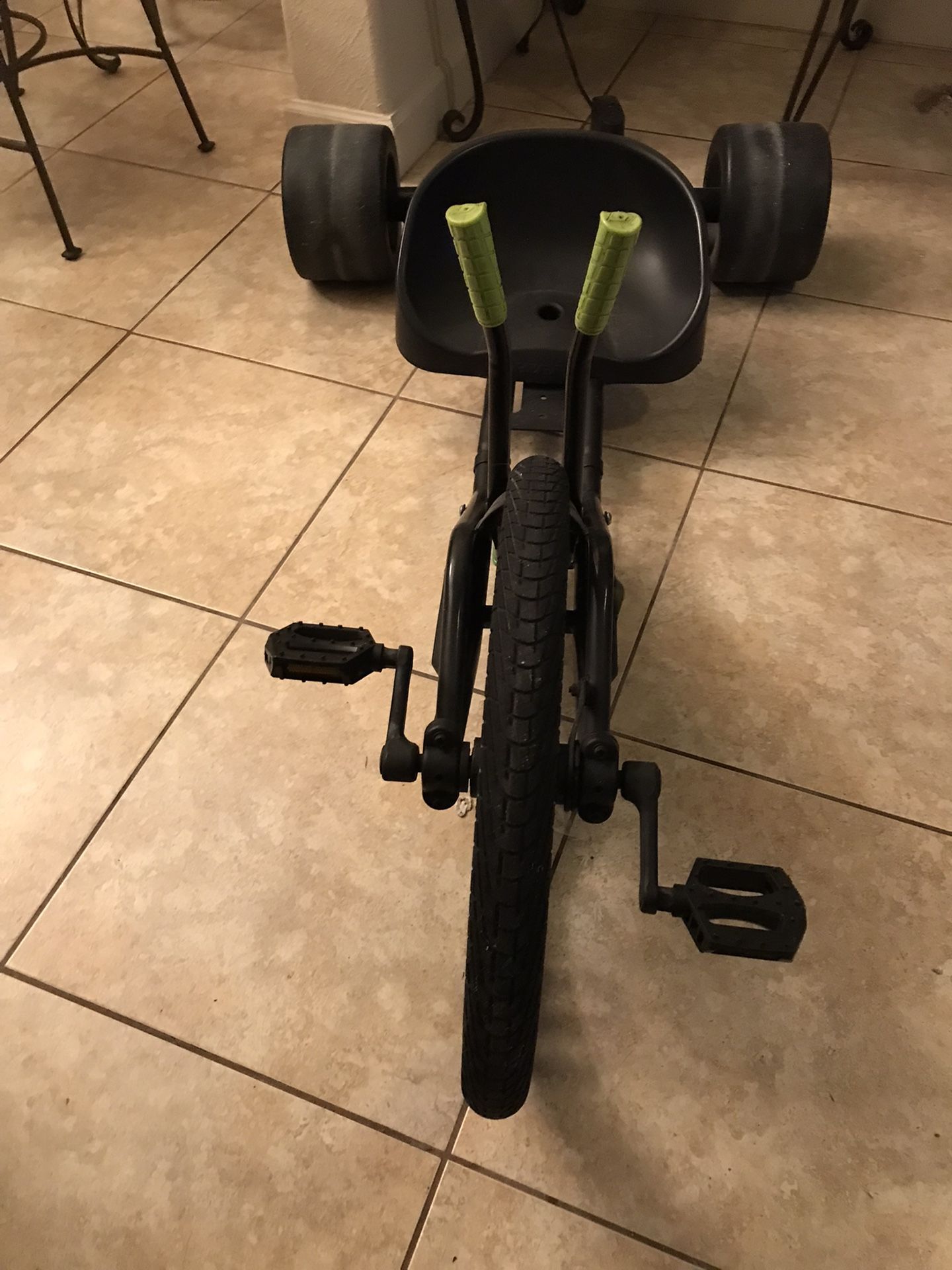 triciclo huffy green machine