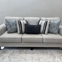 Couch - Must Go Asap 