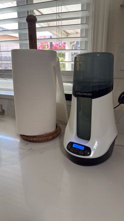 Baby Brezza bottle warmer