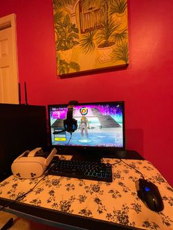 Full Gaming Setup Ready To Be Used.