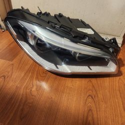 2015 BMW 5 SERIES RH HEADLIGHT