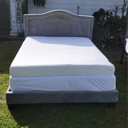 Full Size Bed 