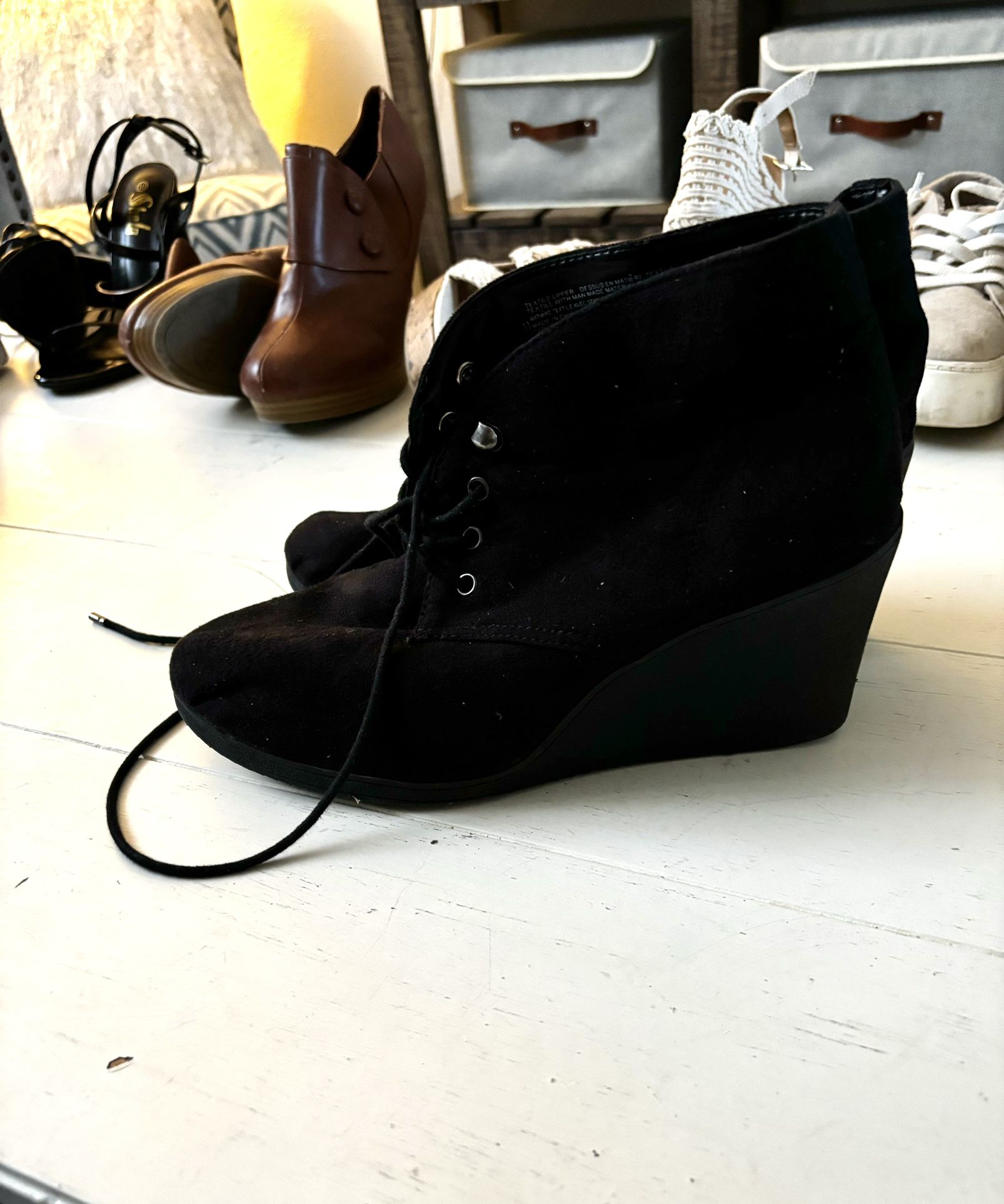 Black Wedge-Booties