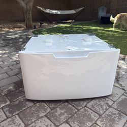 Whirlpool Pedestal 