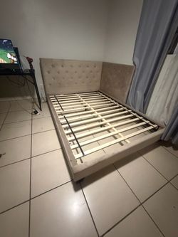 Recámara QUEEN CON COLCHÓN INCLUIDO