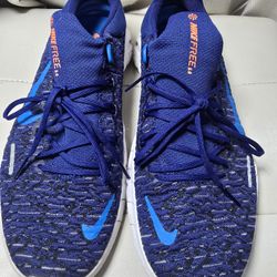 Used Nike Free Run Sneakers - 9M