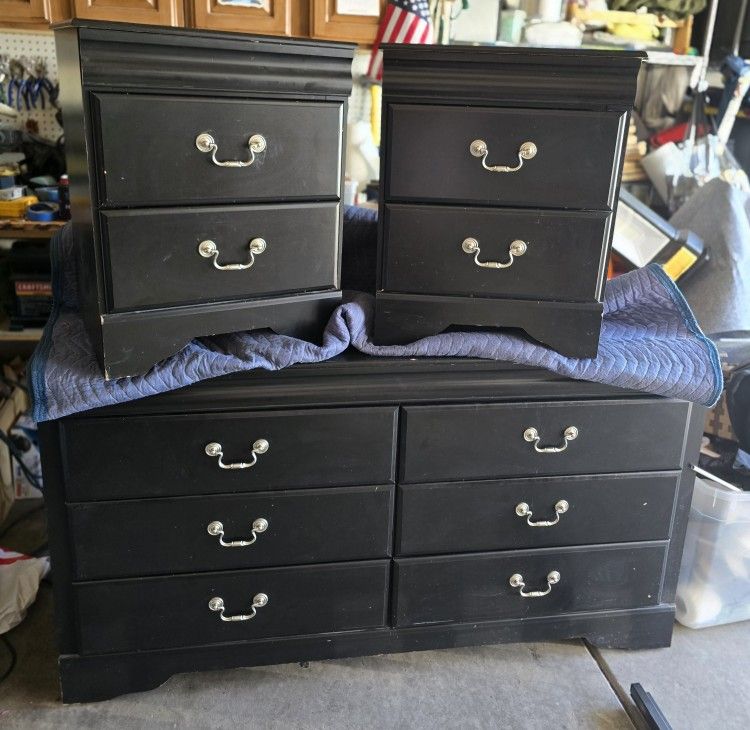 Dresser And Two Nightstands