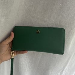 Tory Burch wallet