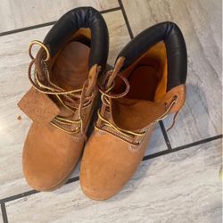 Timberlands Size 4.5