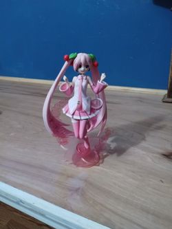 Hatsune Miku Sakura Pink Anime Figure