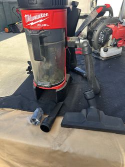 Milwaukee Vacuum 