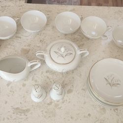 Mid-Century Fine China Japan