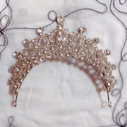 Hair Accessories & Tools