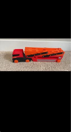 Hot Wheels Mega Hauler Toy Truck