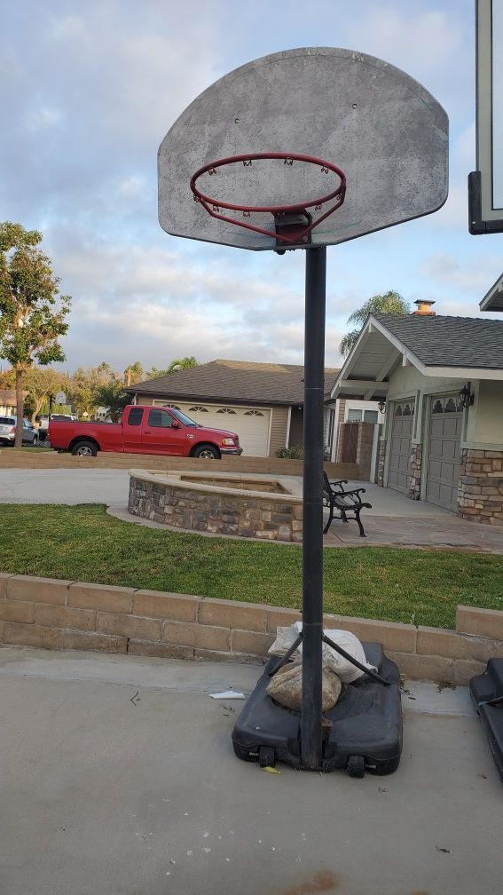 Free portable Basketball hoop