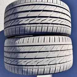 Pair (2) 275 35 19 RunFlat all season tires