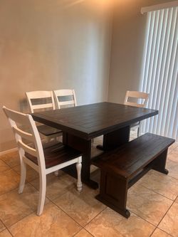 Dining set