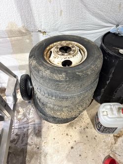 95 F350 Dually Rear Steel Rims