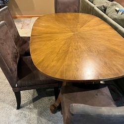 Antigue  Mahogany Dining Table with Chairs