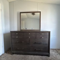 Dresser + Mirror 