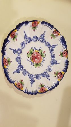 Gorgeous rare hand painted plate art piece