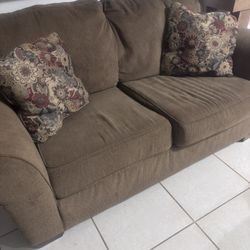 Sofá And Loveseat