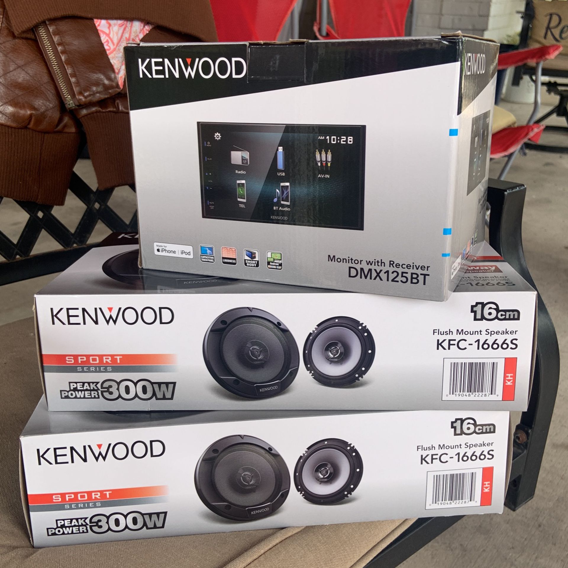 Kenwood Sport Series with Flush mount speaker