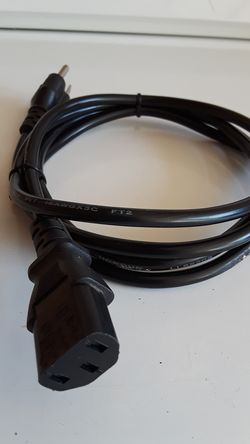 6 foot NEMA 5-15P to C13 power cord for monitor used