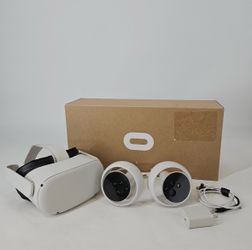 Meta Quest 2 VR Headset 128GB w/ Charger/Controllers/Regular Strap