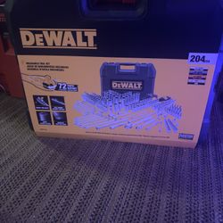 Dewalt 204 Piece Tool Set 
