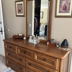 Solid  Oak Bedroom Furniture Cabinets