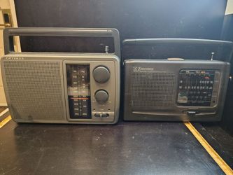 Optimus and Emerson Portable AM/FM Radios – Lot of 2