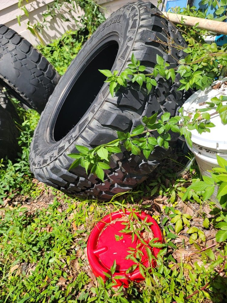 4 Tires 35x12.50. 2 Of The Tires Are Basically Brand New. 1 Is Worn Pretty Bad And The Last Is Pretty Low But Could Be Used As A Spare