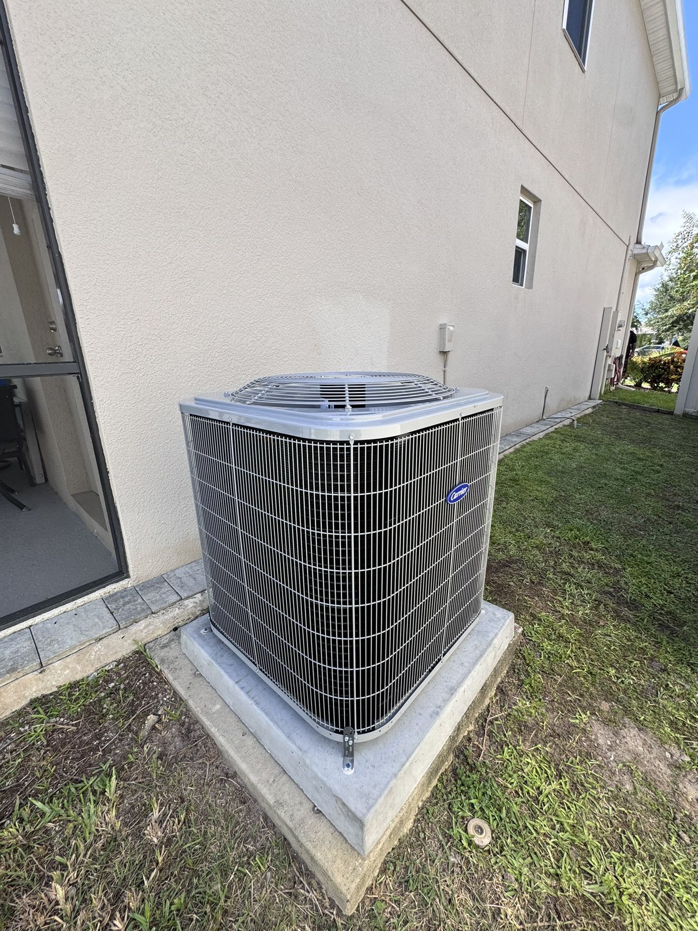 HVAC Split System/ Air Conditioner / Condenser