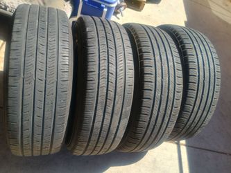 215/65/16 4 TIRES 85% TREAD DOT 47/22 EXCELLENT CONDITION LIKE NEW