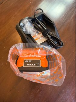 Stihl AK10 Battery and AK101 charger