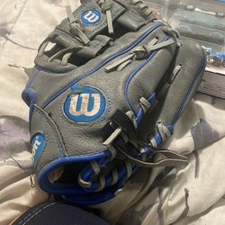 Wilson baseball glove