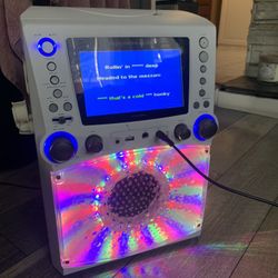 Singing Machine Classic Kareoke Machine