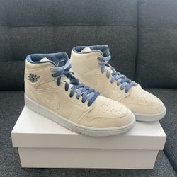 NEW Jordan 1 Mid Size 10