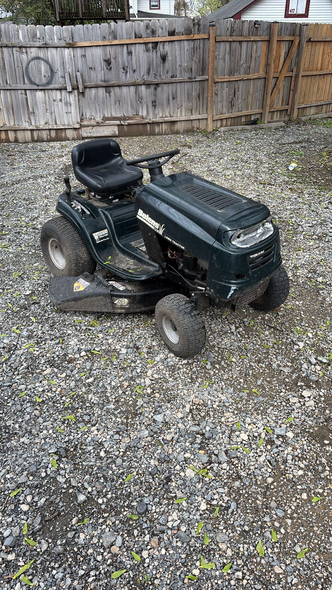 bolens lawn tractor