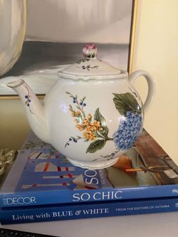 Princess House Vintage Foral Ceramic Teapot