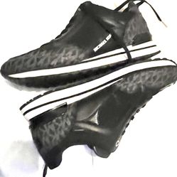 Michael Kors Tennis Shoes Size 7 Women
