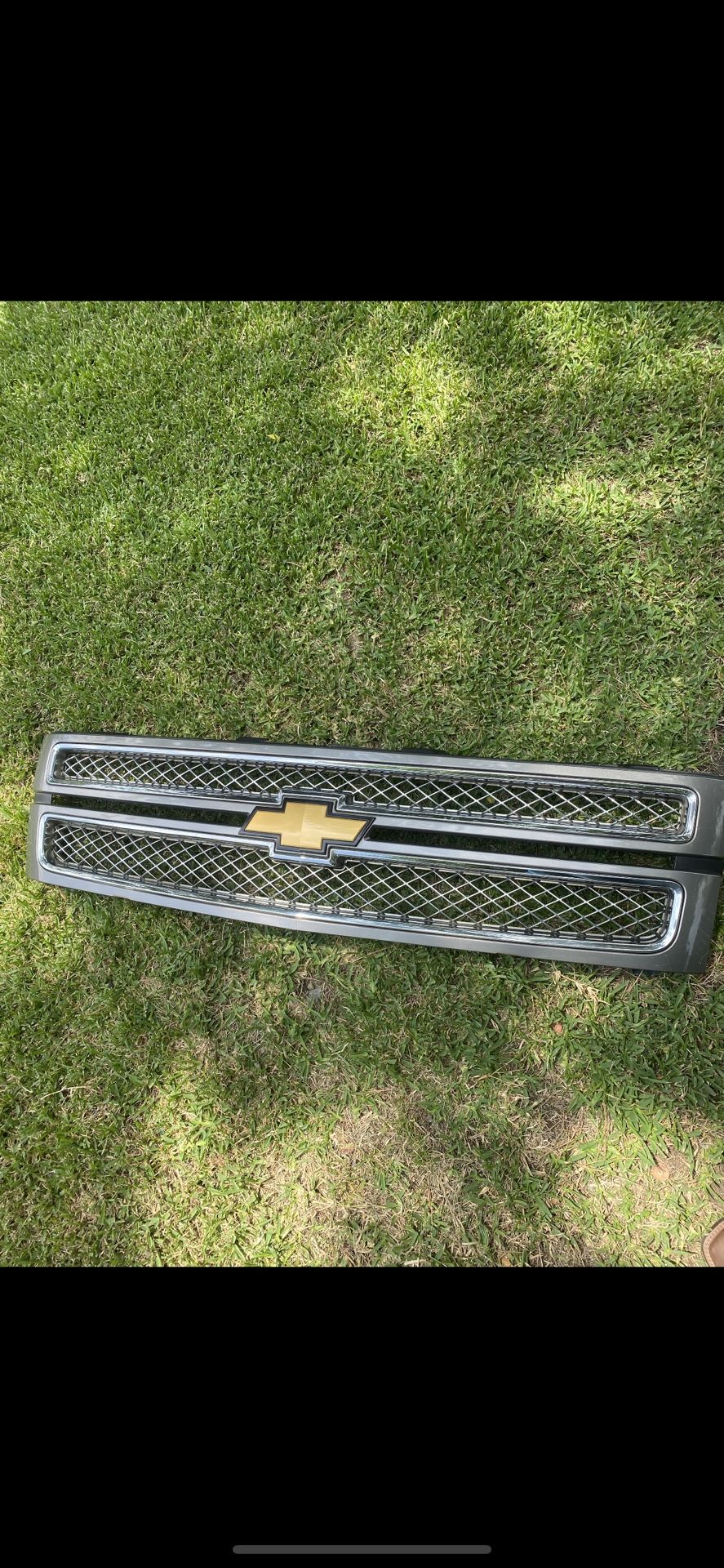 07-13 Silverado Ltz Grille