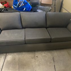 EthanAllen Sleeper Couch 