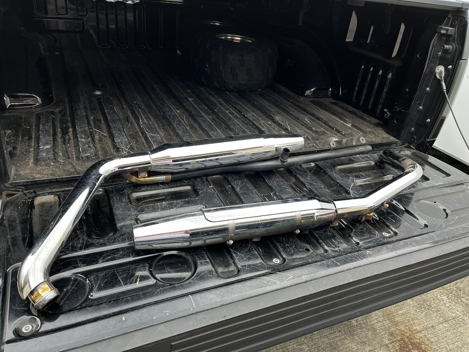 2016 Heritage Softtail Exhaust Pipes