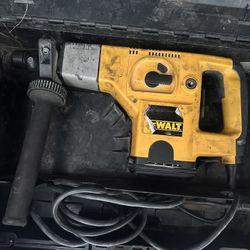Dewalt Concrete Drill And 100ft Air Hose 