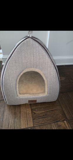 Cat House 